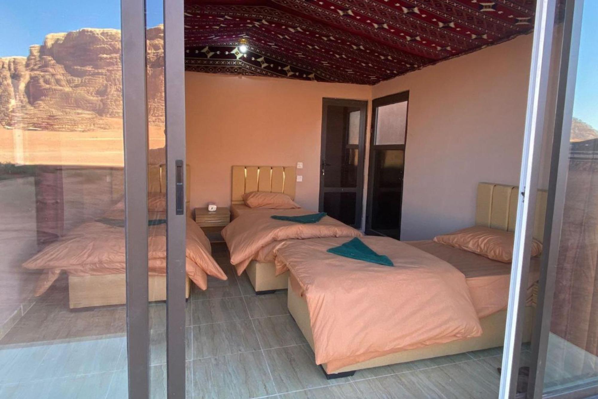 Hotel Welcome To Wadi Rum Camp Exterior foto